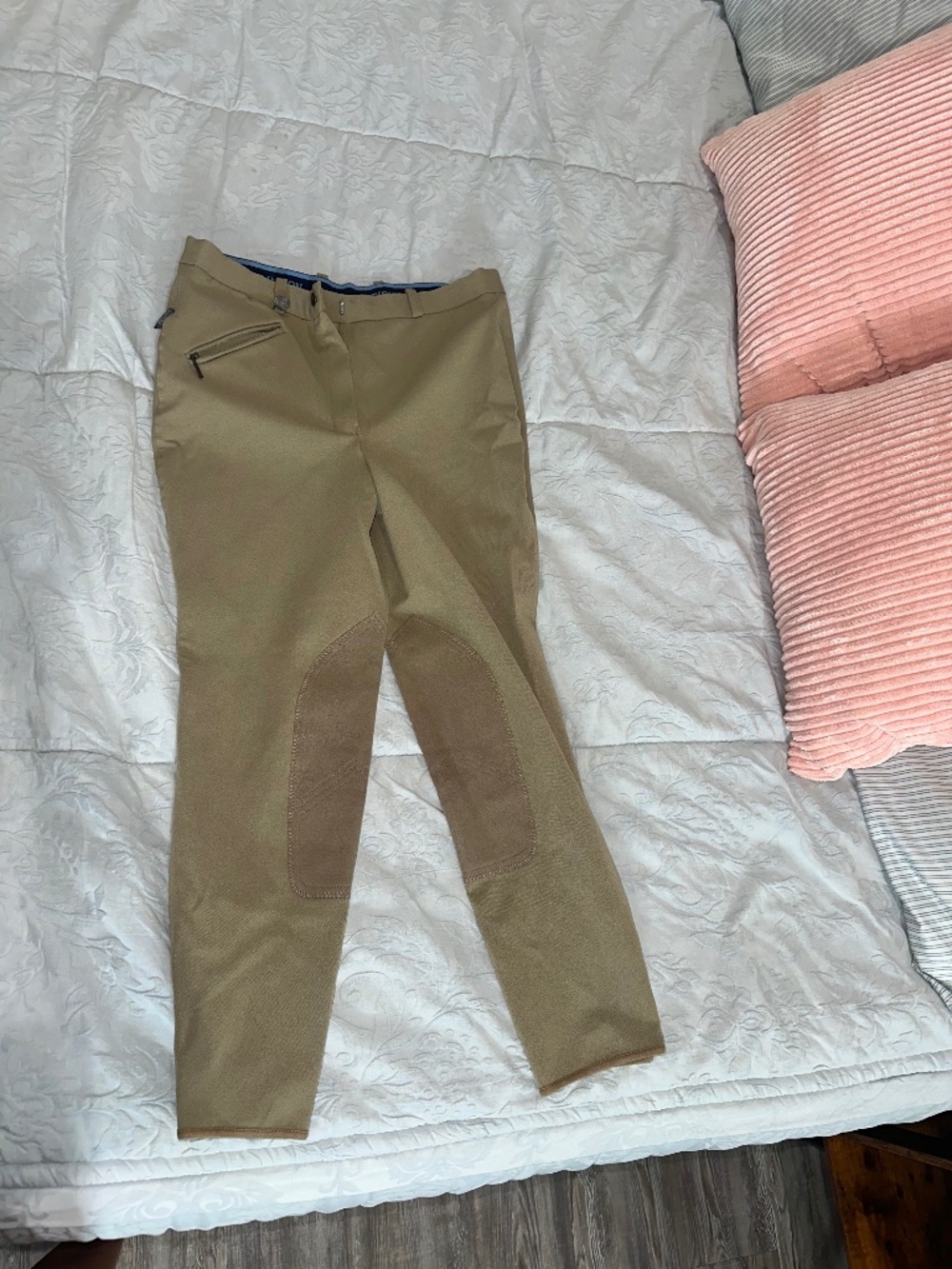 Ovation size 32R